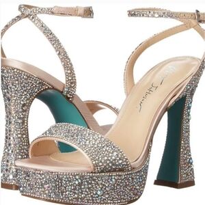 Betsey Johnson SB Champagne - Size 8.0